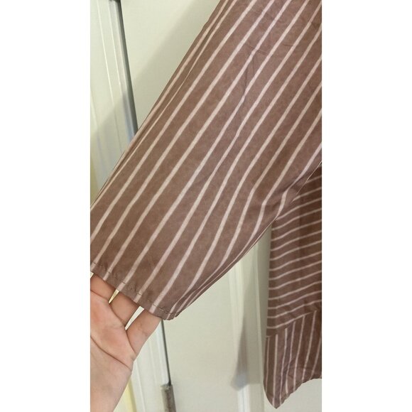 blouse - Picture 3 of 6